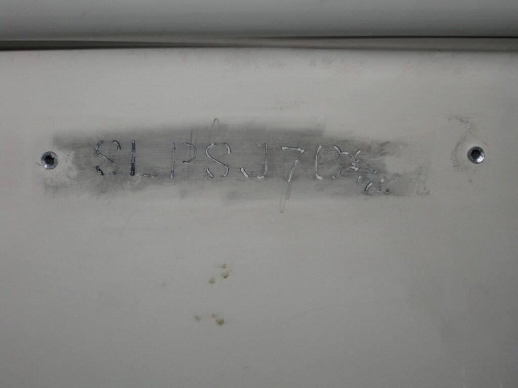 Teknenizin kimlik numarasi - plate removal 001